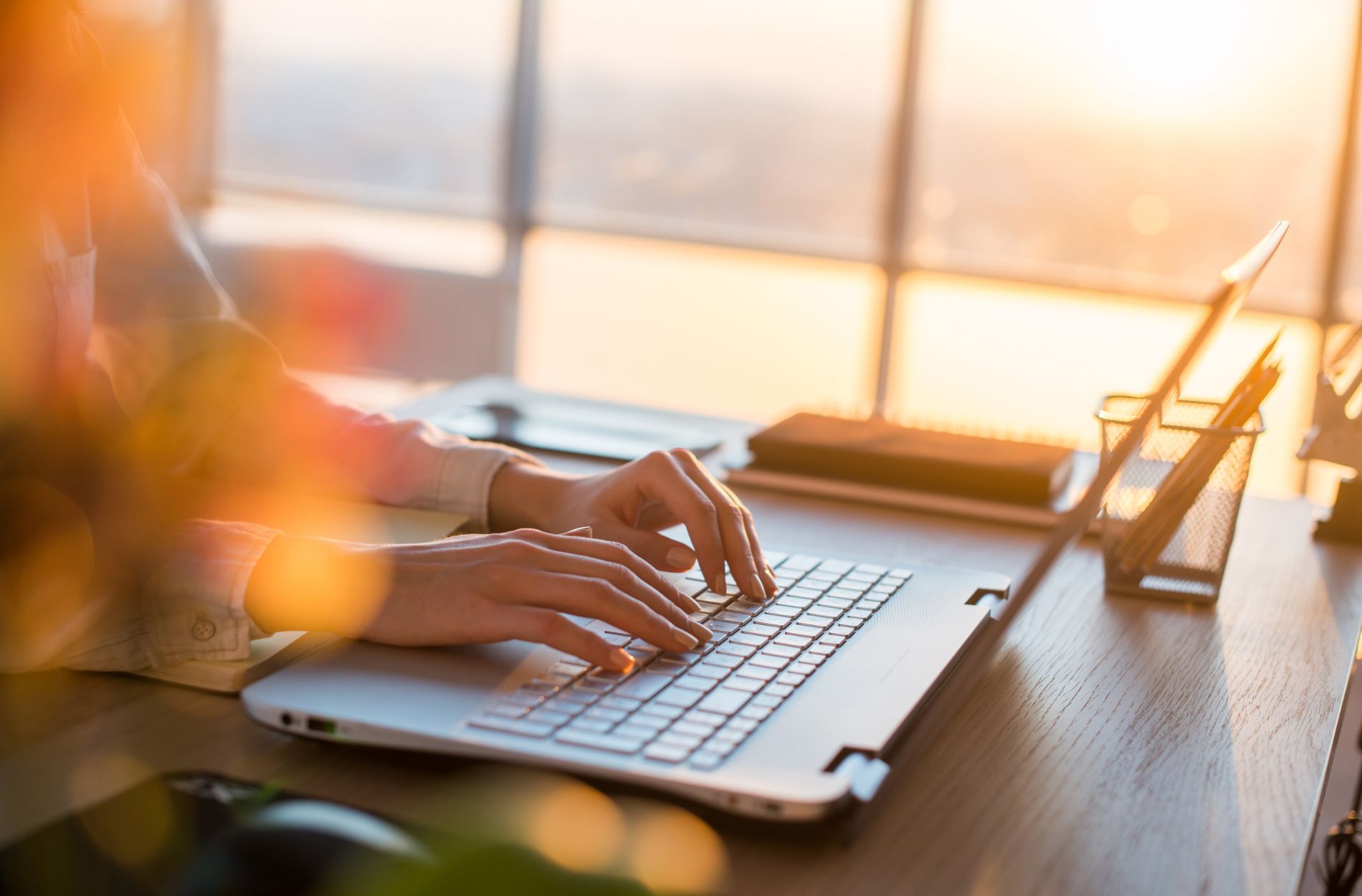 When Your Website Traffic Plummets: How a SEO Digital Marketing Agency Helps